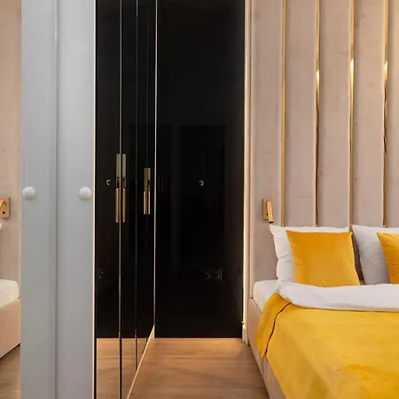 Golden - Premium At Grzybowska 37