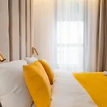 Golden - Premium At Grzybowska 37 * Varšava