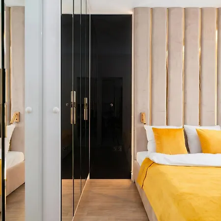 Golden - Premium At Grzybowska 37 * Warsaw
