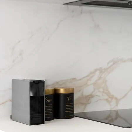 Golden - Premium At Grzybowska 37 Varşova